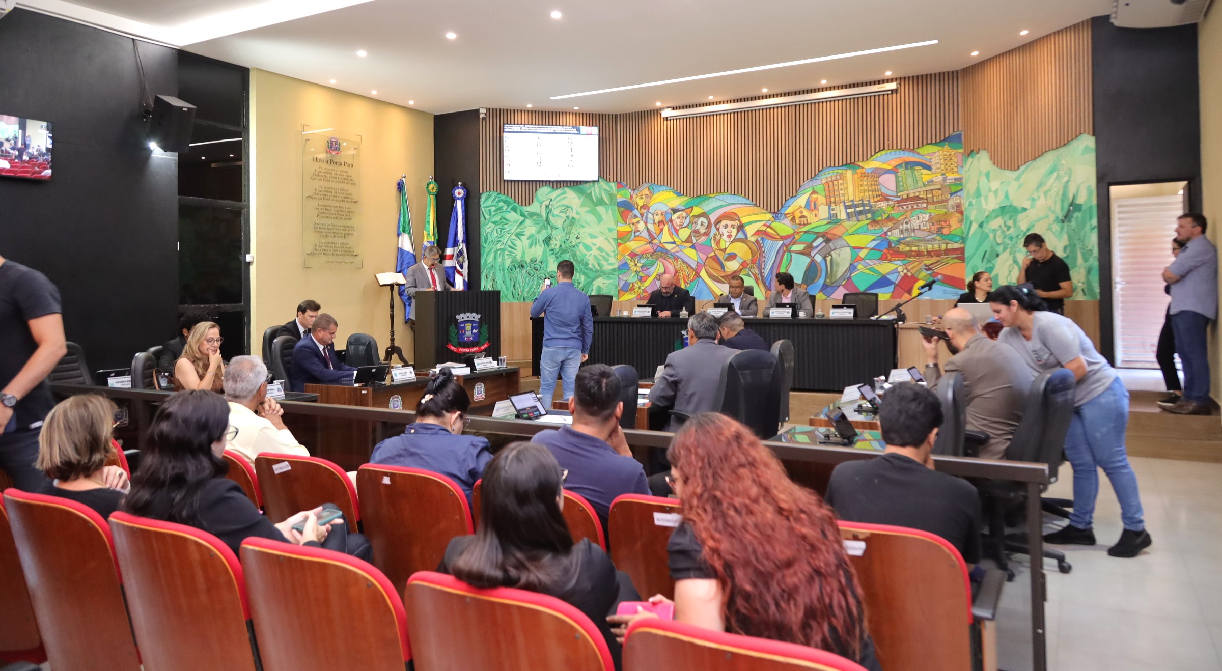 Câmara de Ponta Porã aprova contas de  2019 da gestão Hélio Peluffo Filho